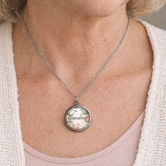 ebay Grandma Pendant Necklace on a Chain 18-inches Silvertone Mother's Day Gift