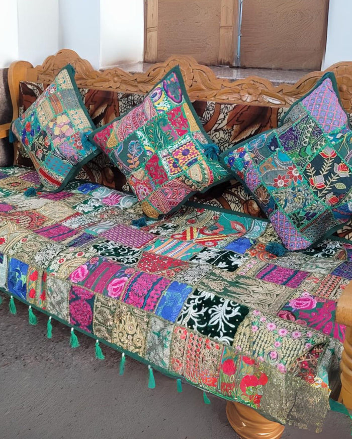 Indiehaat|Kambadiya Green Sofa Throw & Cushion Cover|Elegant DÃƒÂ©cor
