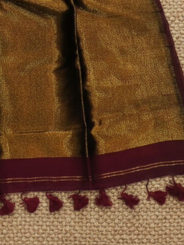 Indiehaat | Pure Cotton Handloom Zari Anchal Saree Red