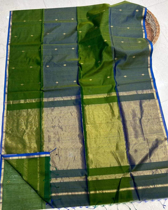 Olive green Maheshwari silk saree with small dobby-set buti and a blue pallu banded in gold, handwoven in Maheshwar